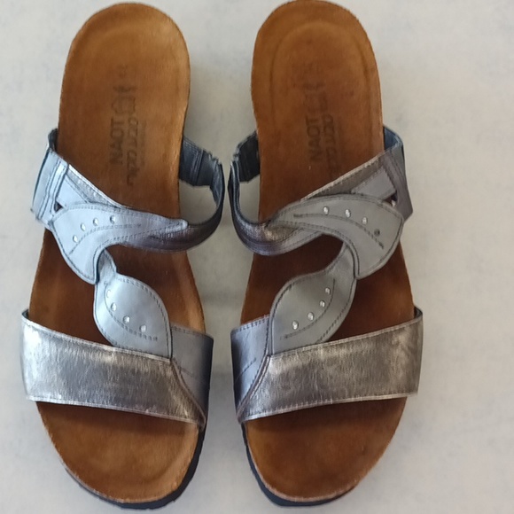 NAOT Kimberly Slide On Silver metallic Leather Sandals Size 42/11-11.5 - Picture 2 of 8